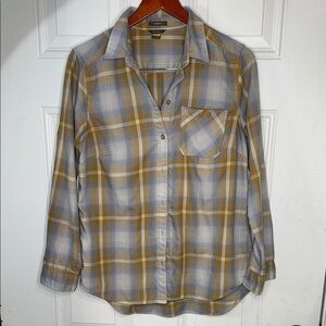 Eddie Bauer Yellow and blue Plaid Casual Button Down Shirt